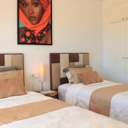 Modern 3 Bed With Sea Views Pool Apartament *