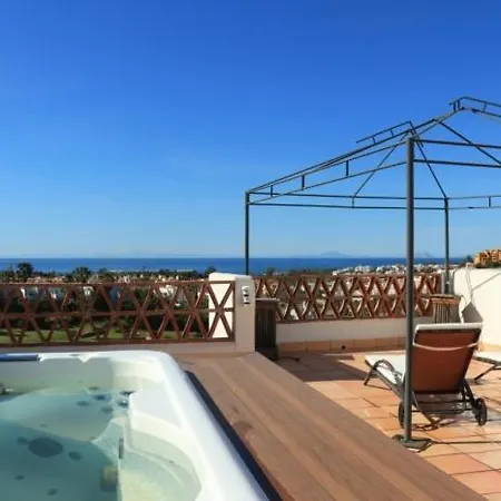 Modern 3 Bed With Sea Views Pool Apartment